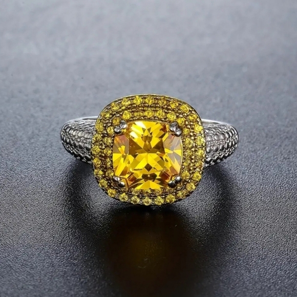 Gorgeous Citrine Ring - Picture 2 of 3